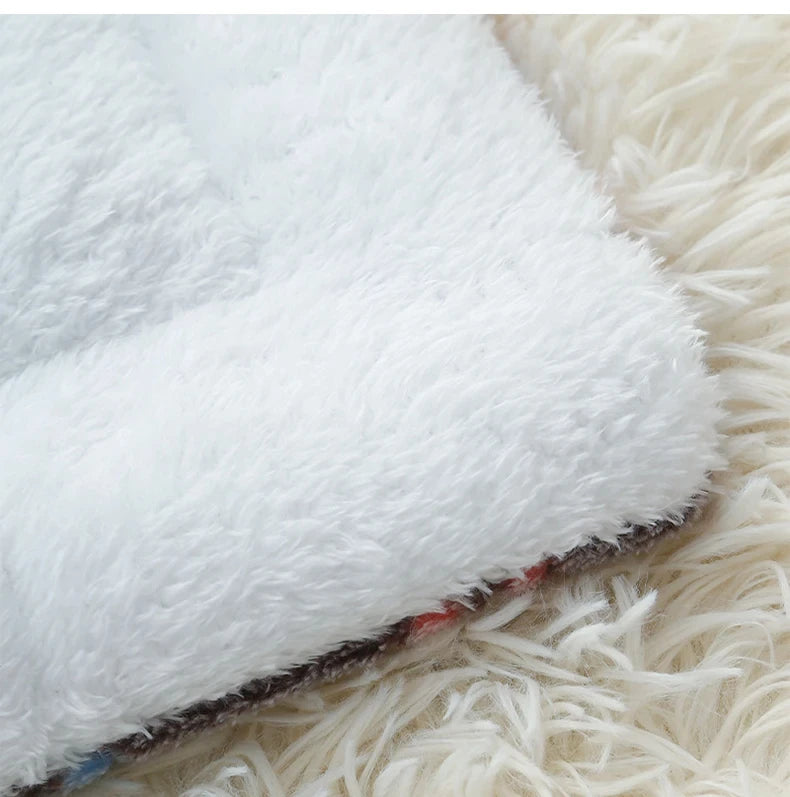 Flannel Pet Sleeping Mat – Soft Dog & Cat Bed Cushion Blanket