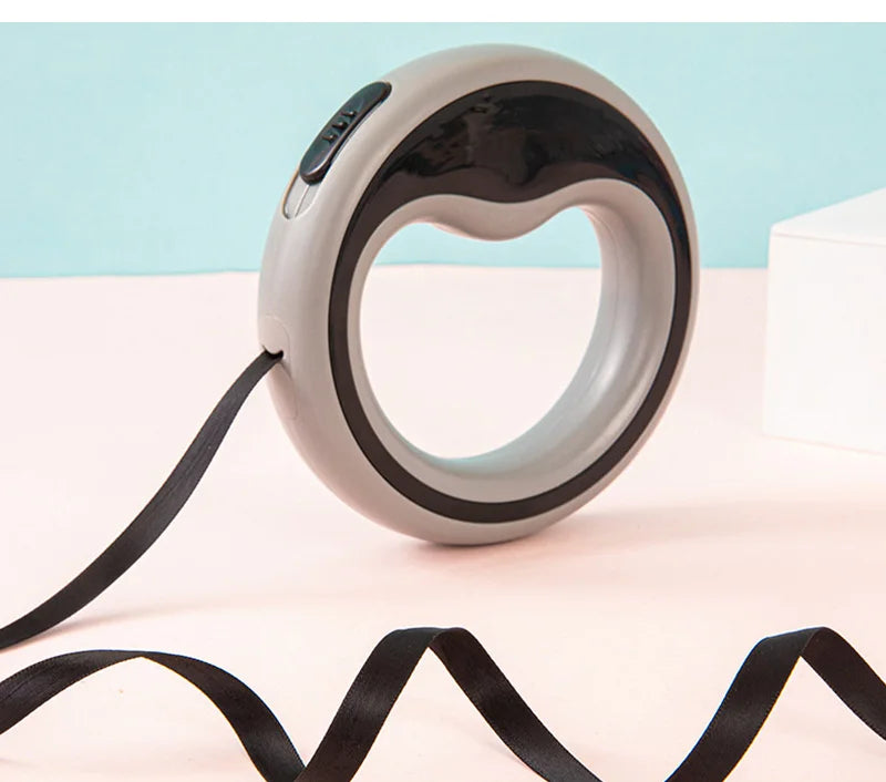Retractable Dog Leash 250cm – Durable Training Lead for Small & Medium Pets