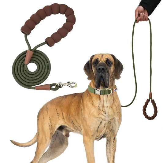 pet dog leash, 1.5-meter high density rope, soft handle, alloy buckle.